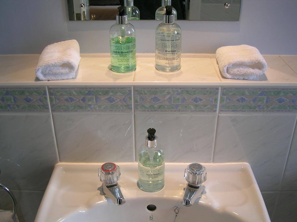 Achnacarry Guest House Perth Phòng bức ảnh